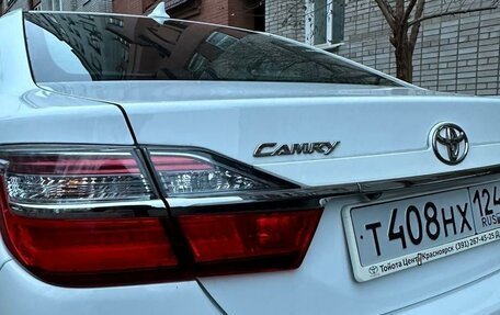 Toyota Camry, 2018 год, 3 600 000 рублей, 2 фотография