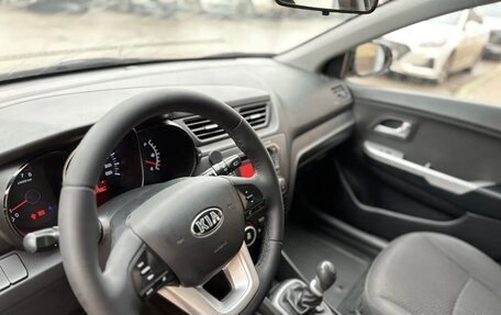 KIA Rio III рестайлинг, 2013 год, 930 000 рублей, 12 фотография