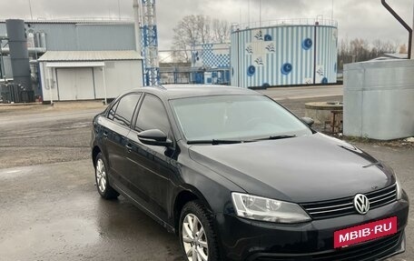 Volkswagen Jetta VI, 2012 год, 750 000 рублей, 2 фотография