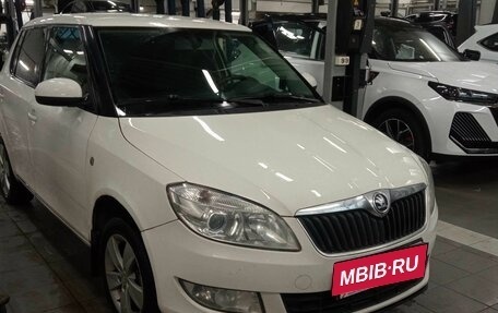 Skoda Fabia II, 2013 год, 840 000 рублей, 2 фотография