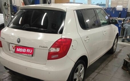 Skoda Fabia II, 2013 год, 840 000 рублей, 3 фотография