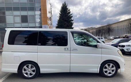 Nissan Elgrand III, 2005 год, 760 000 рублей, 3 фотография