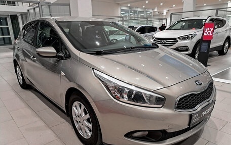 KIA cee'd III, 2015 год, 1 090 000 рублей, 3 фотография