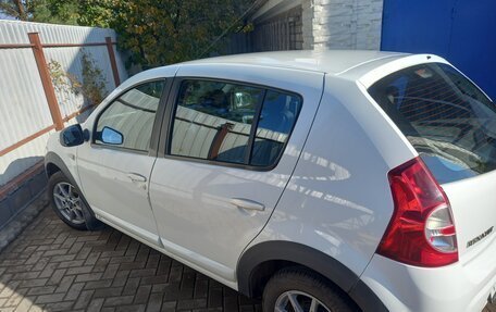 Renault Sandero I, 2013 год, 700 000 рублей, 4 фотография