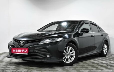 Toyota Camry, 2018 год, 2 266 000 рублей, 2 фотография