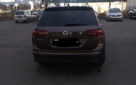 Volkswagen Tiguan II, 2018 год, 2 790 000 рублей, 12 фотография