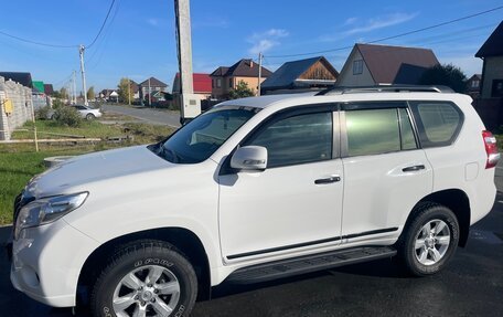 Toyota Land Cruiser Prado 150 рестайлинг 2, 2015 год, 3 650 000 рублей, 2 фотография