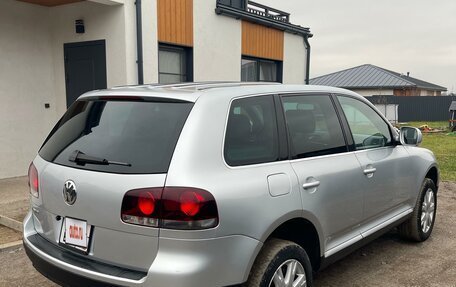 Volkswagen Touareg III, 2003 год, 850 000 рублей, 3 фотография