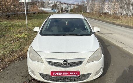 Opel Astra J, 2012 год, 999 999 рублей, 1 фотография