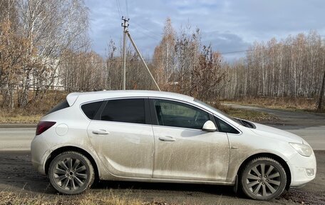 Opel Astra J, 2012 год, 999 999 рублей, 2 фотография