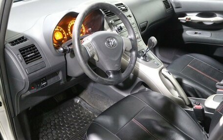 Toyota Auris II, 2007 год, 600 000 рублей, 15 фотография