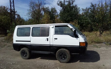 Mitsubishi Delica III, 1994 год, 360 000 рублей, 3 фотография