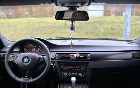 BMW 3 серия, 2010 год, 1 350 000 рублей, 10 фотография