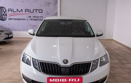 Skoda Octavia, 2019 год, 1 800 000 рублей, 2 фотография