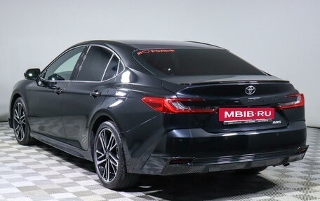 Toyota Camry, 2024 год, 4 390 000 рублей, 7 фотография