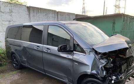 Mercedes-Benz V-Класс, 2016 год, 1 660 000 рублей, 2 фотография