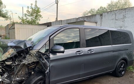 Mercedes-Benz V-Класс, 2016 год, 1 660 000 рублей, 4 фотография