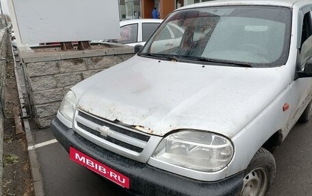 Chevrolet Niva I рестайлинг, 2005 год, 200 000 рублей, 4 фотография