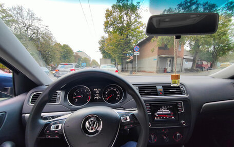 Volkswagen Jetta VI, 2017 год, 1 750 000 рублей, 14 фотография