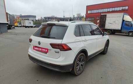 Volkswagen Tiguan II, 2017 год, 2 585 000 рублей, 4 фотография