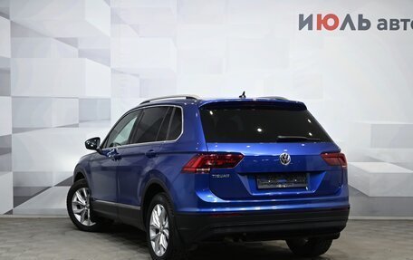 Volkswagen Tiguan II, 2018 год, 2 900 000 рублей, 6 фотография