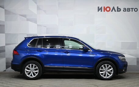 Volkswagen Tiguan II, 2018 год, 2 900 000 рублей, 9 фотография