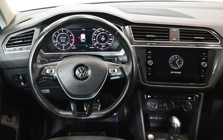 Volkswagen Tiguan II, 2018 год, 2 900 000 рублей, 12 фотография