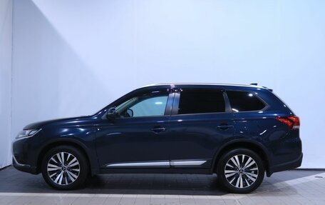 Mitsubishi Outlander III рестайлинг 3, 2019 год, 2 570 000 рублей, 8 фотография