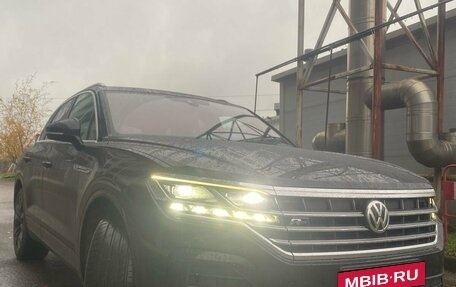 Volkswagen Touareg III, 2018 год, 6 250 000 рублей, 4 фотография