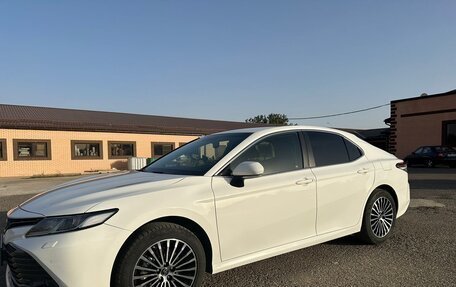 Toyota Camry, 2019 год, 3 570 000 рублей, 1 фотография