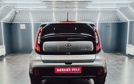 KIA Soul II рестайлинг, 2018 год, 1 800 000 рублей, 10 фотография