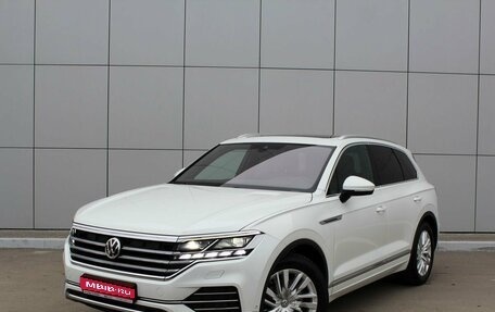 Volkswagen Touareg III, 2019 год, 5 350 000 рублей, 1 фотография