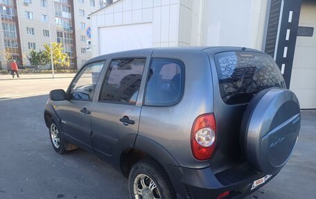 Chevrolet Niva I рестайлинг, 2012 год, 365 000 рублей, 3 фотография