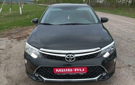 Toyota Camry, 2017 год, 2 150 000 рублей, 2 фотография