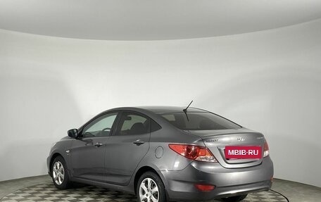 Hyundai Solaris II рестайлинг, 2012 год, 860 000 рублей, 6 фотография