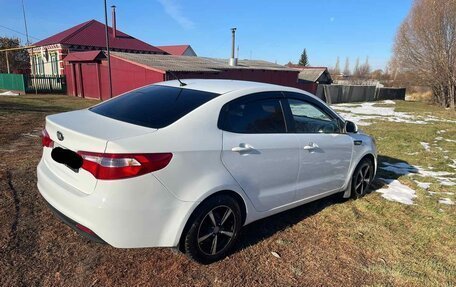 KIA Rio III рестайлинг, 2014 год, 690 000 рублей, 1 фотография