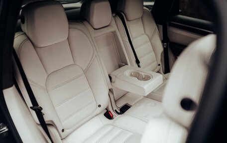 Porsche Cayenne III, 2011 год, 2 970 000 рублей, 12 фотография