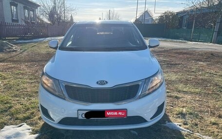 KIA Rio III рестайлинг, 2014 год, 690 000 рублей, 3 фотография