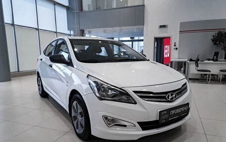 Hyundai Solaris II рестайлинг, 2015 год, 1 489 000 рублей, 3 фотография