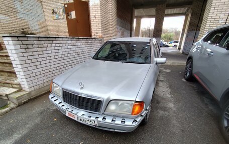 Mercedes-Benz C-Класс, 1994 год, 180 000 рублей, 1 фотография