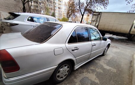 Mercedes-Benz C-Класс, 1994 год, 180 000 рублей, 4 фотография