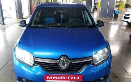 Renault Logan II, 2016 год, 750 000 рублей, 6 фотография