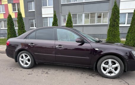 Hyundai Sonata VI, 2006 год, 810 000 рублей, 4 фотография