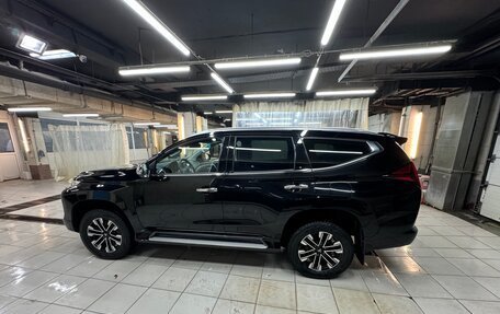 Mitsubishi Montero Sport, 2022 год, 4 350 000 рублей, 2 фотография