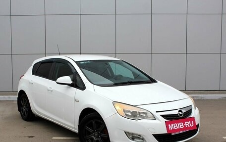 Opel Astra J, 2010 год, 650 000 рублей, 6 фотография