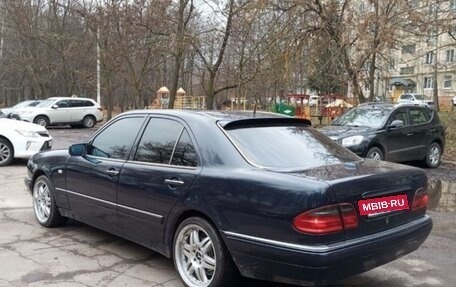 Mercedes-Benz E-Класс, 1996 год, 435 000 рублей, 9 фотография