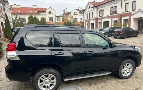 Toyota Land Cruiser Prado 150 рестайлинг 2, 2011 год, 2 690 000 рублей, 6 фотография