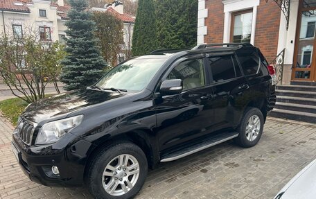 Toyota Land Cruiser Prado 150 рестайлинг 2, 2011 год, 2 690 000 рублей, 3 фотография