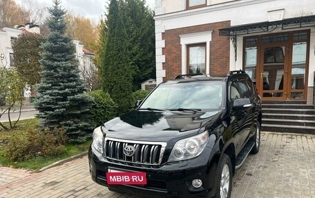 Toyota Land Cruiser Prado 150 рестайлинг 2, 2011 год, 2 690 000 рублей, 11 фотография