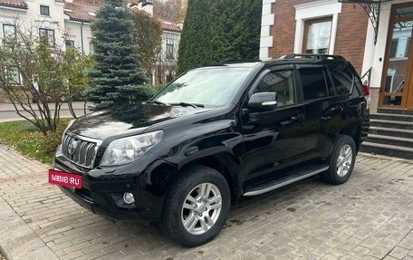 Toyota Land Cruiser Prado 150 рестайлинг 2, 2011 год, 2 690 000 рублей, 12 фотография